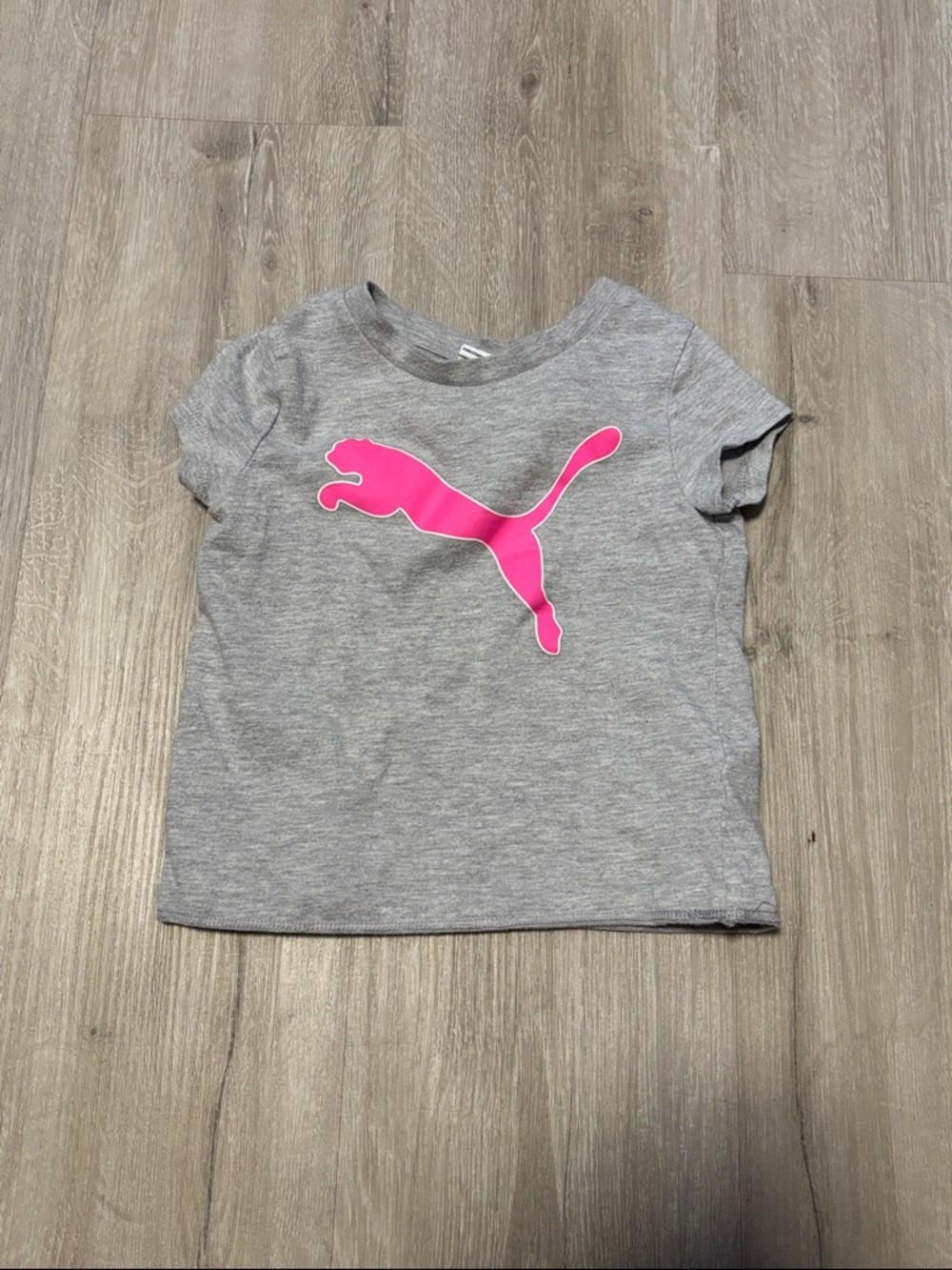 Puma Girls' Heather Gray Tee with Hot Pink Puma‎ Logo